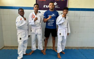 Entrega de kimonos marca novo momento para alunos do karatê e fortalece desenvolvimento esportivo